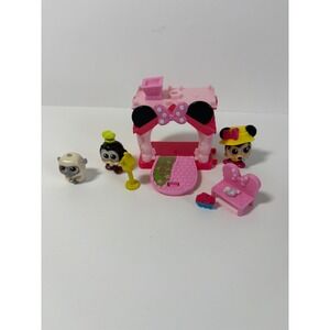 Disney Doorables Minnie Mouse Garden Cottage Playset Goofy Figures Accessories